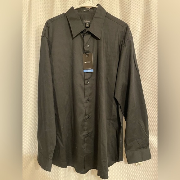 Van Heusen Black Long Sleeve Button Down Shirt Size XL NWT - Picture 1 of 2